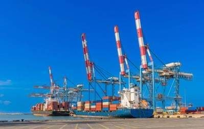 Houthis Threaten Ships Linked to Firms Dealing with Israeli Ports Houthis Threaten Ships Linked to Firms Dealing with Israeli Ports