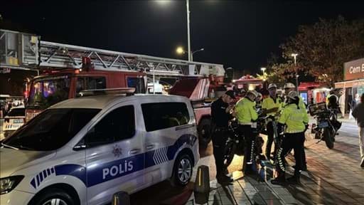 Passenger Ferry and Cargo Ship Collide off Üsküdar, 12 Injured Passenger Ferry and Cargo Ship Collide off Üsküdar, 12 Injured