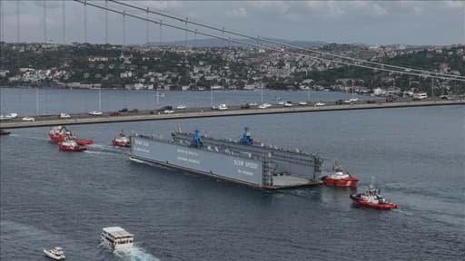 The ship en route from Yalova to Russia reportedly broke down off the coast of Yeniköy. The ship en route from Yalova to Russia reportedly broke down off the coast of Yeniköy.