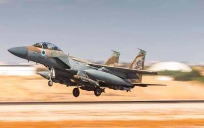 Israel Bombs Yemen's Hodeidah Port Israel Bombs Yemen's Hodeidah Port